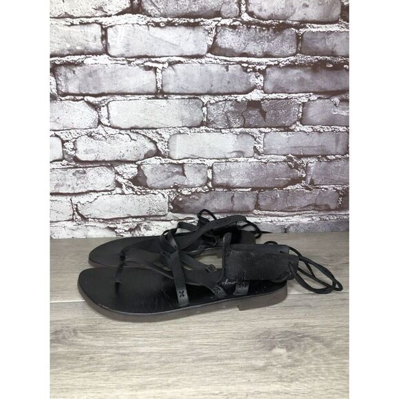 Free People Vacation Day Black Leather Gladiator Thong Sandal Size 39EU/8.5M US - Picture 6 of 16